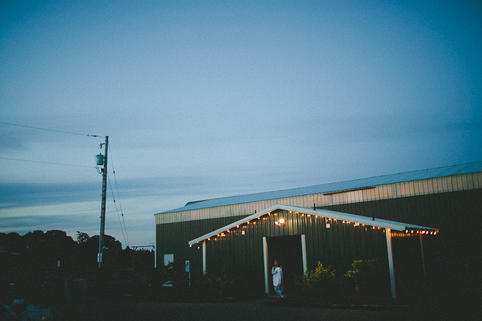 Jennifer-Paul-Postlewaits-Portland-Farm-Wedding-050
