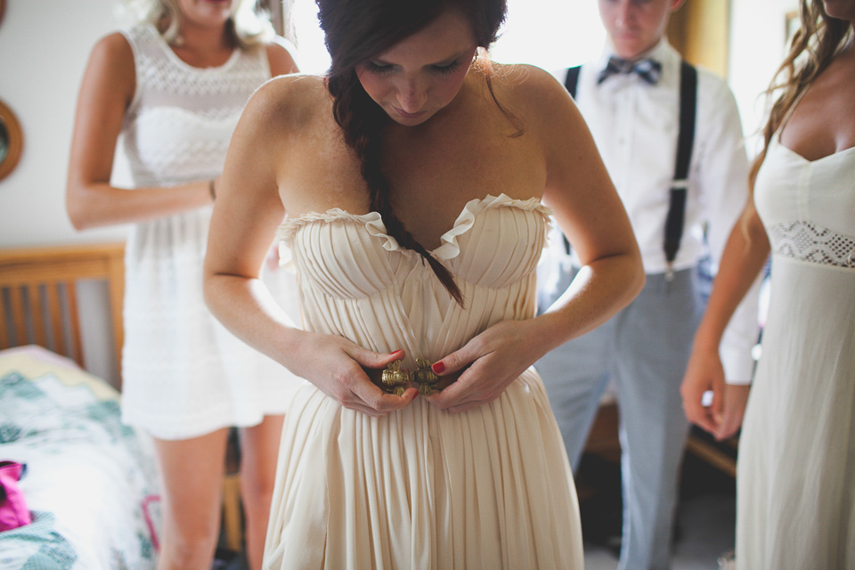 indie engagement photographer in Portland, OR,