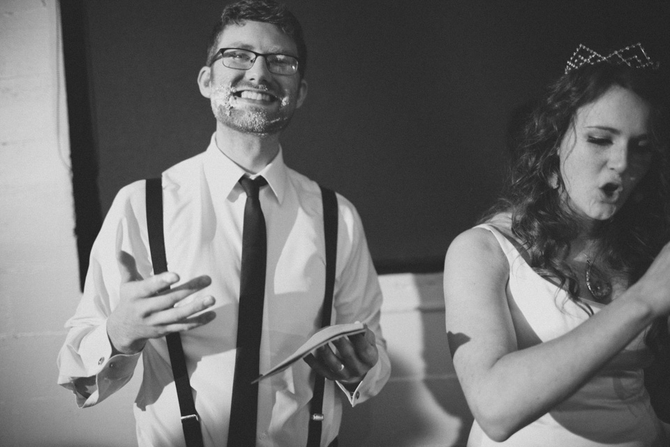 candid wedding photographer portland