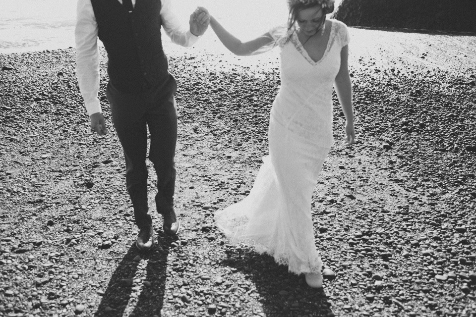 journalistic wedding photographer