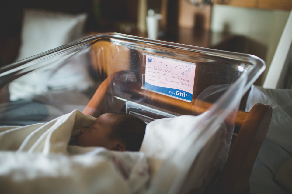 portland newborn photographer