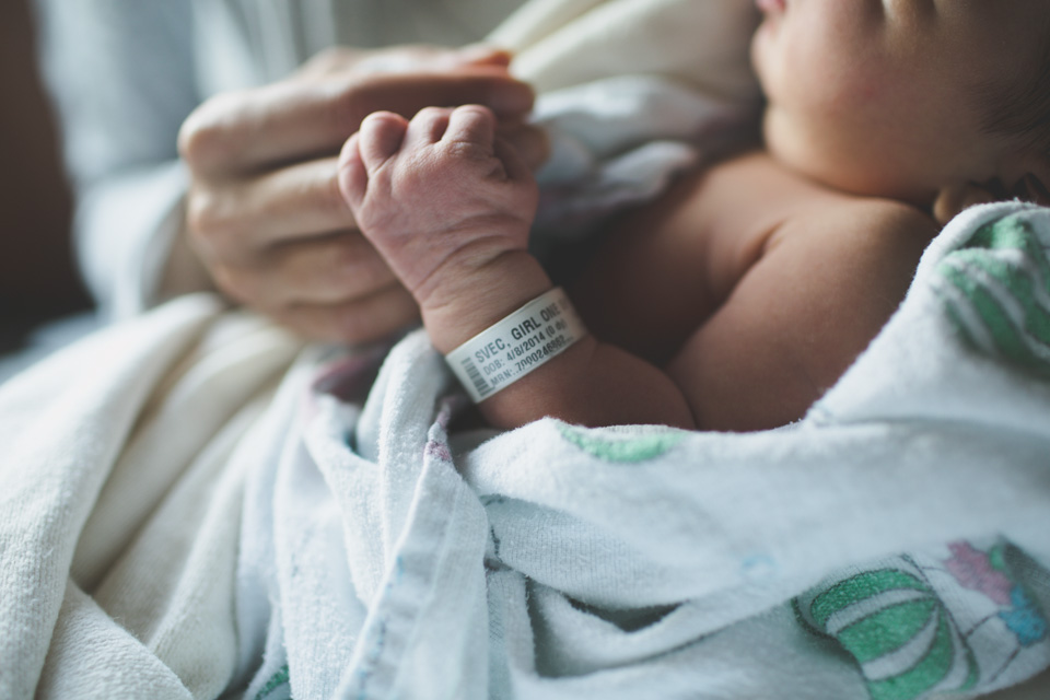 portland newborn photographer