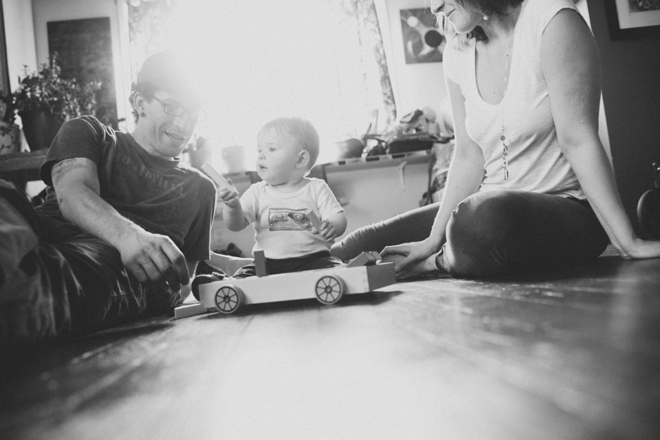 candid family photographer portland