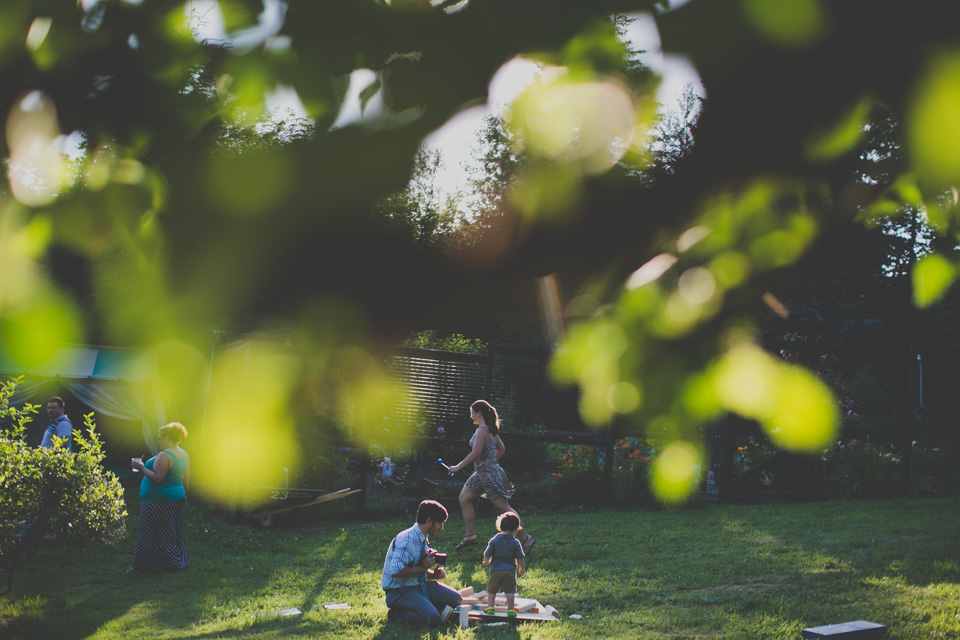 journalistic wedding photographer