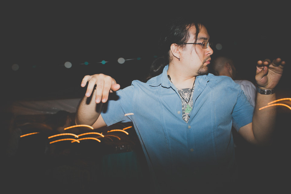 photojournalistic wedding photographer