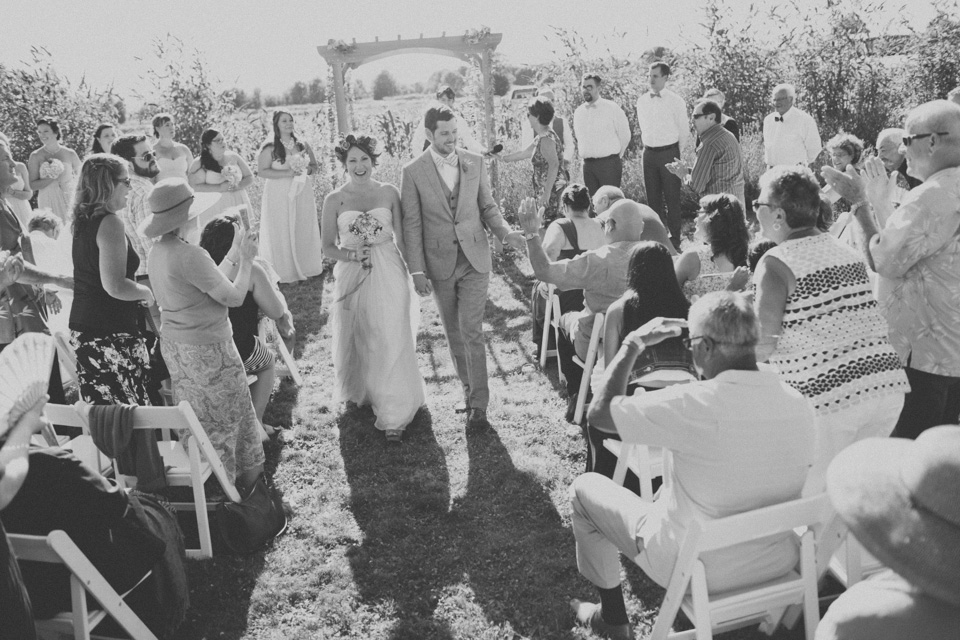 candid wedding photographer