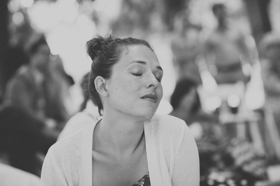 photojournalistic wedding photographer