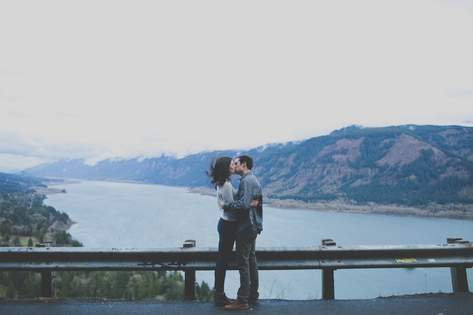 columbia river gorge engagement photos portland or