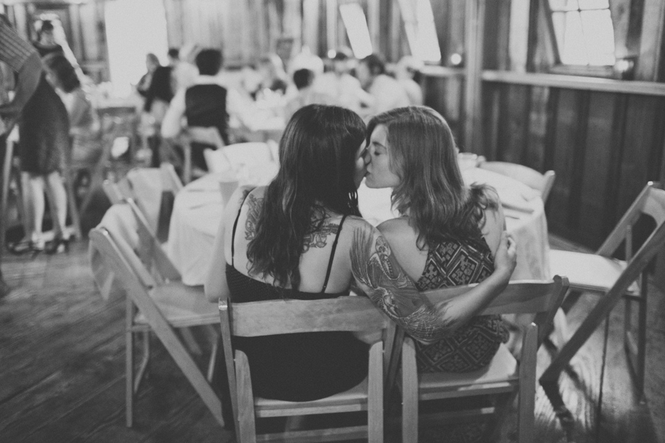 photojournalistic wedding photographer portland
