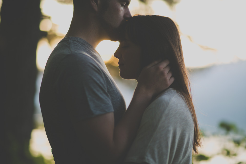 Columbia River Gorge Engagement Photos