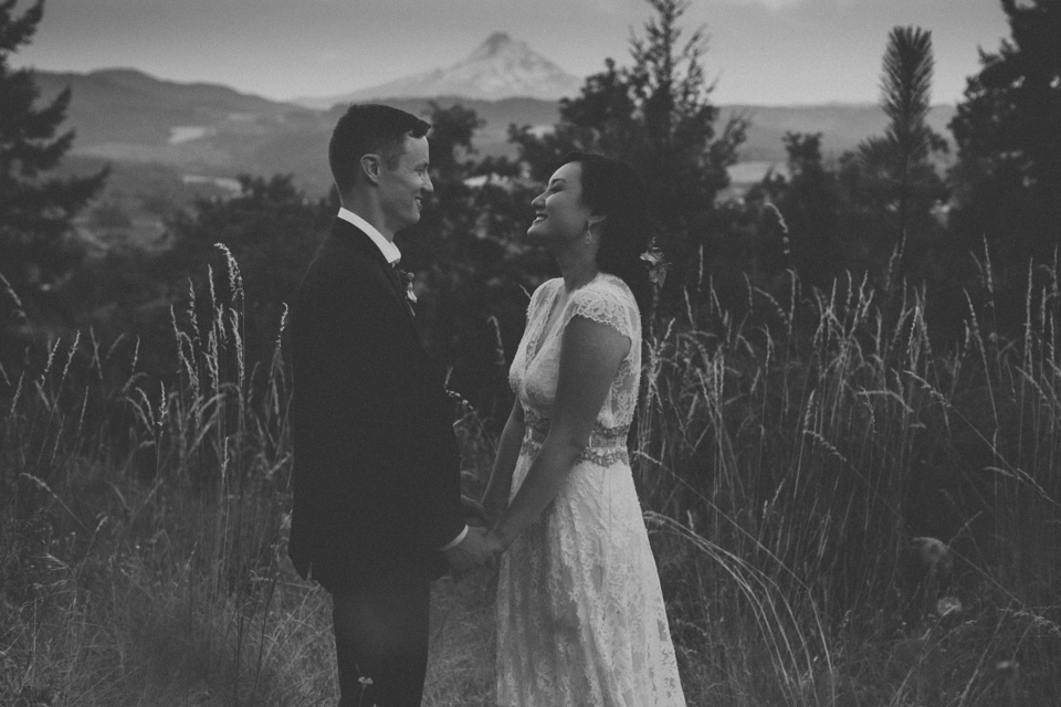Hood River Wedding