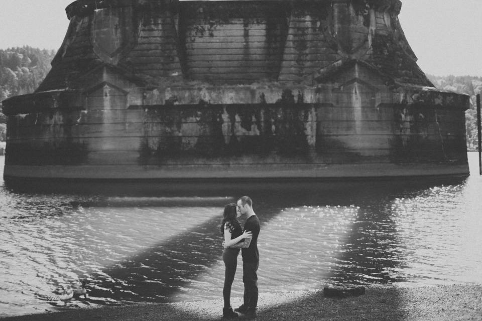 engagement photographer portland