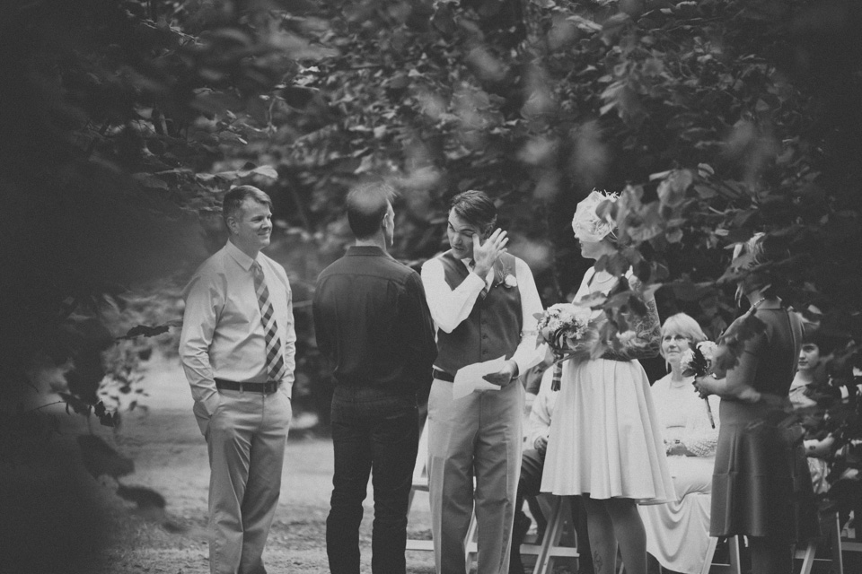 Oregon cabin wedding