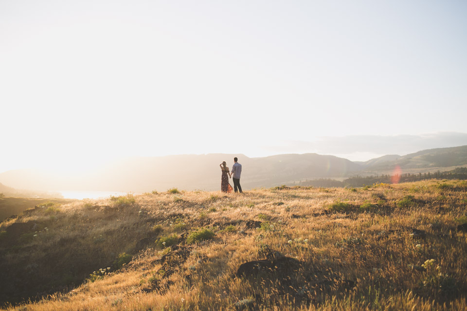Columbia River Gorge Engagement Photos