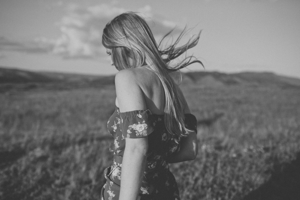 Colubmia River Gorge Engagement Photos