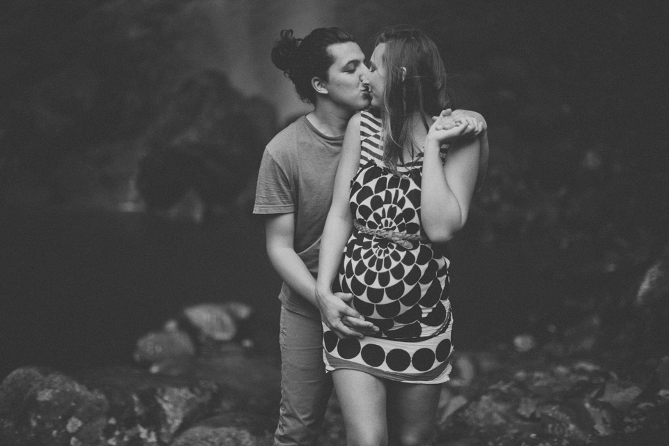 Maternity photographer portland