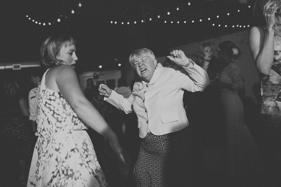 wedding photographer portland oregon