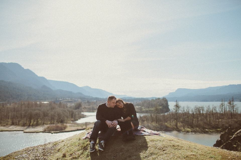 engagement photographer portland